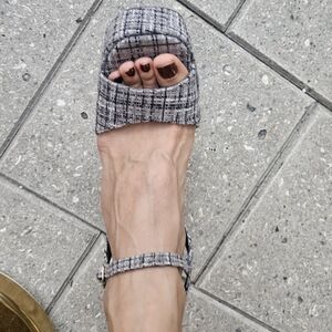 Stylish Gray Plaid Open-Toe Sandals
